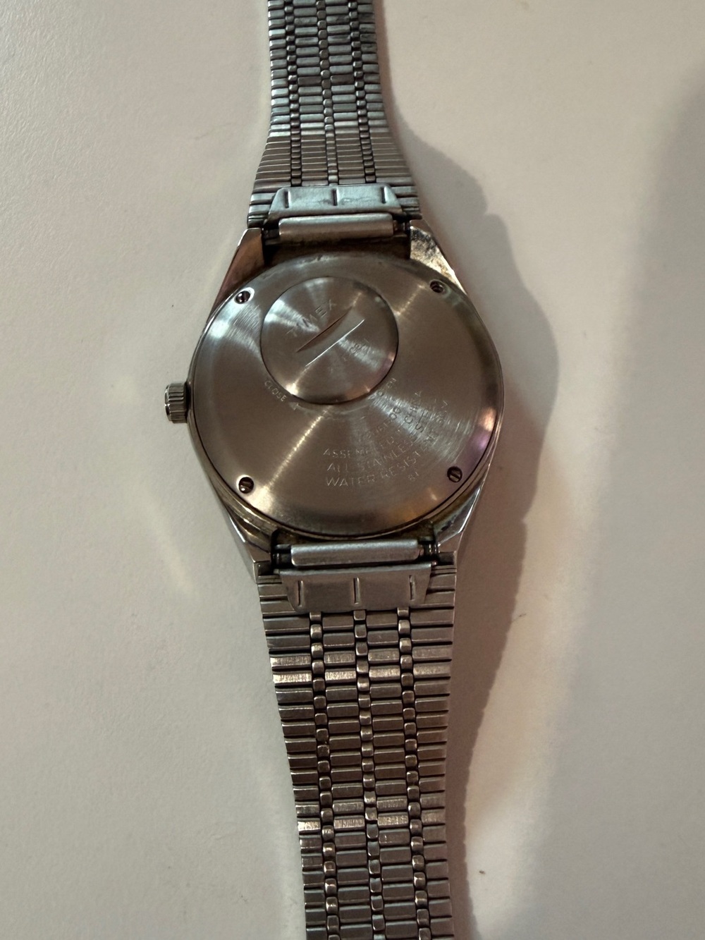 Q TIMEX Reissue Coke Bezel Watch Black Red 38mm - Picture 3 of 3